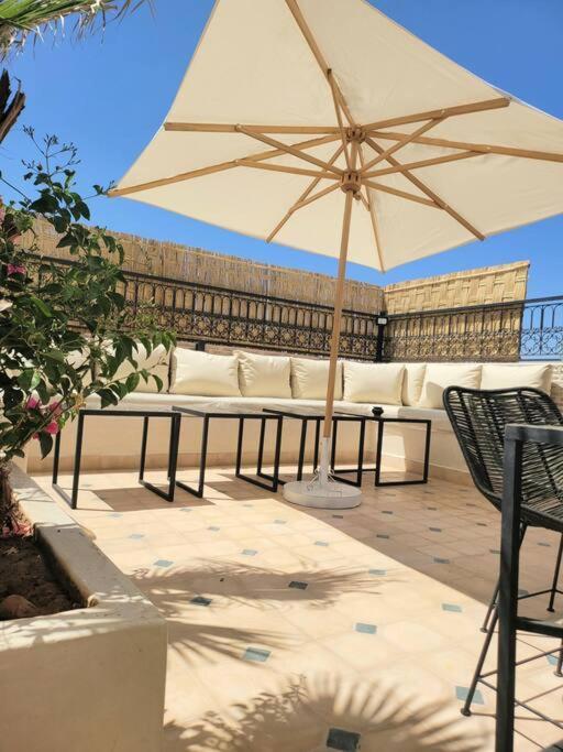 Riad Isahiac Avec Piscine En Exclusivite Marrakesch Exterior foto